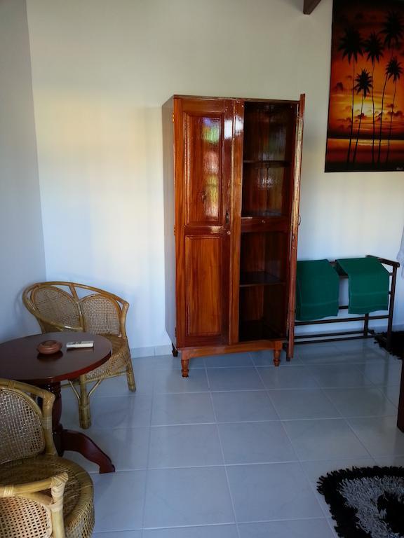 Main Reef Guest House Hikkaduwa Room photo