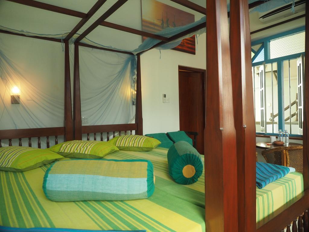 Main Reef Guest House Hikkaduwa Exterior photo